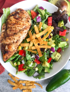 Read more about the article  Grilled Chicken Salad: A Lean Protein Delight